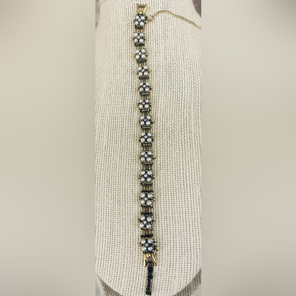 Vintage Gray pearl & Gold bracelet with beautiful filigree. measures 7 3… - Picture 3 of 3